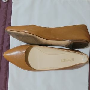 Nine West ballets, size 7.5 but runs a little bit smaller, brown/caramel color